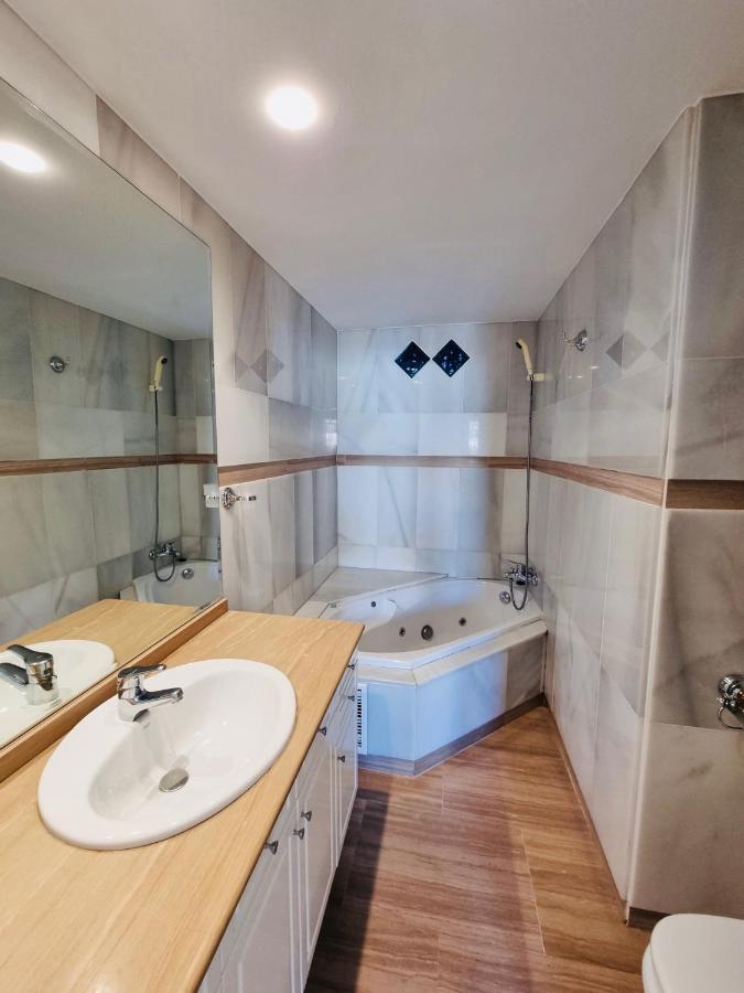 G&G Isla Marina Puerto Daire Benalmádena Dış mekan fotoğraf